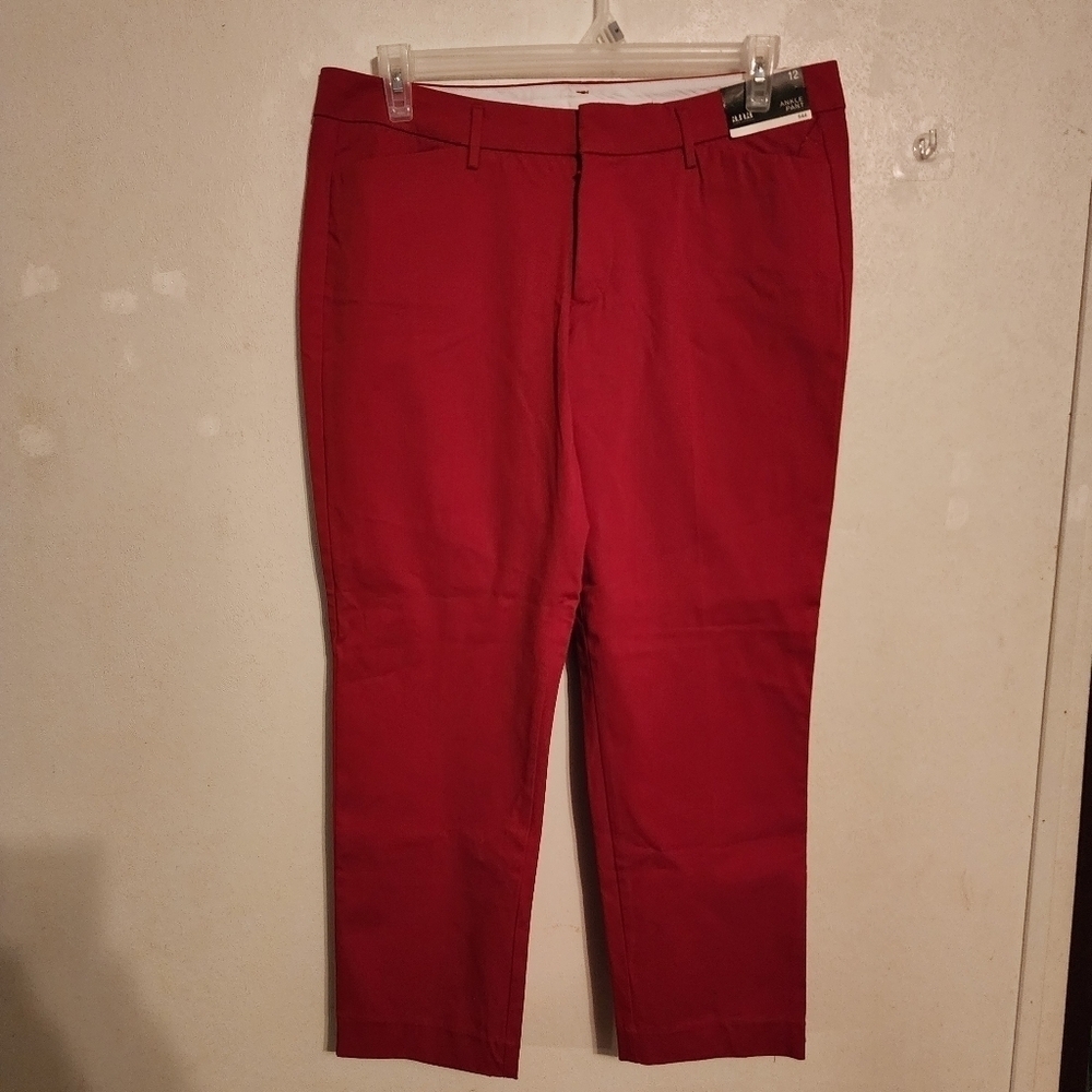 a.n.a Mid Rise Straight Leg Ankle Pants Size 12 NWT, Inseam 27" Red Orange
